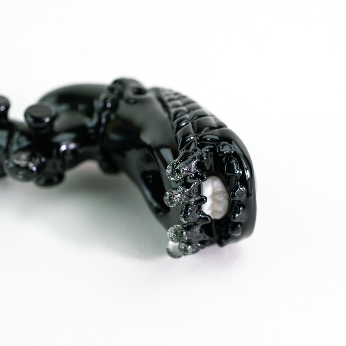Empire Glassworks 'Alien' Glow-In-The-Dark Hand Pipe